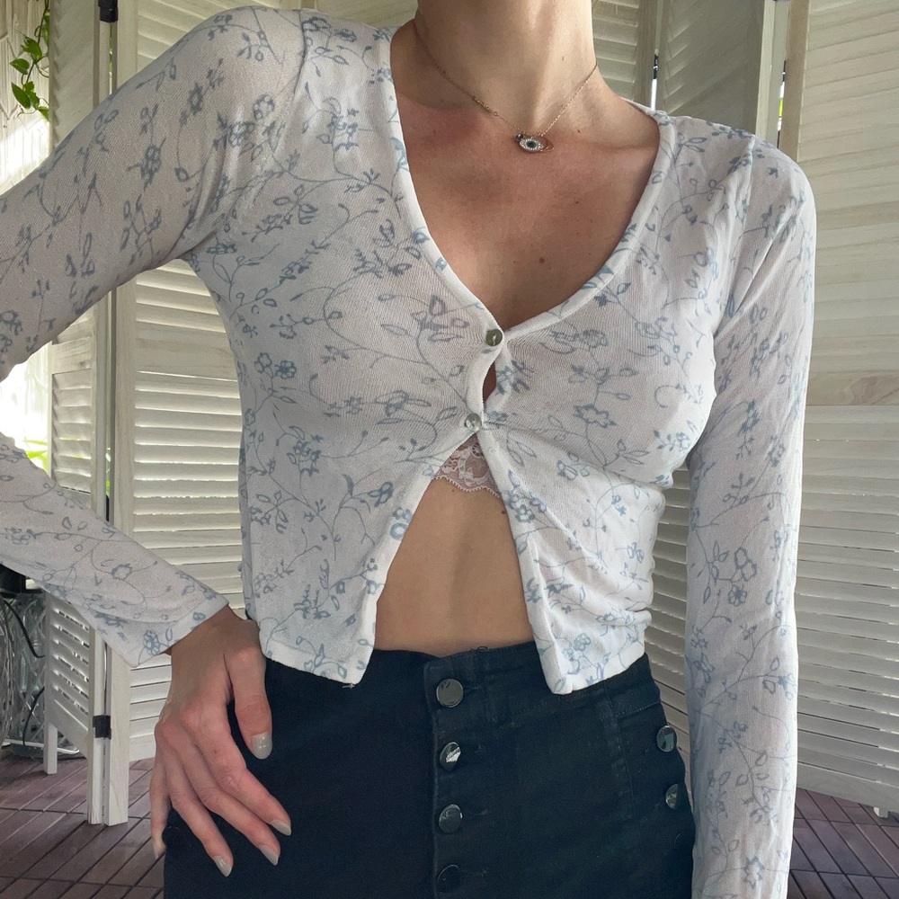 White & Blue, 2-button Long Sleeve Top/Cover Up Cropped Cut!